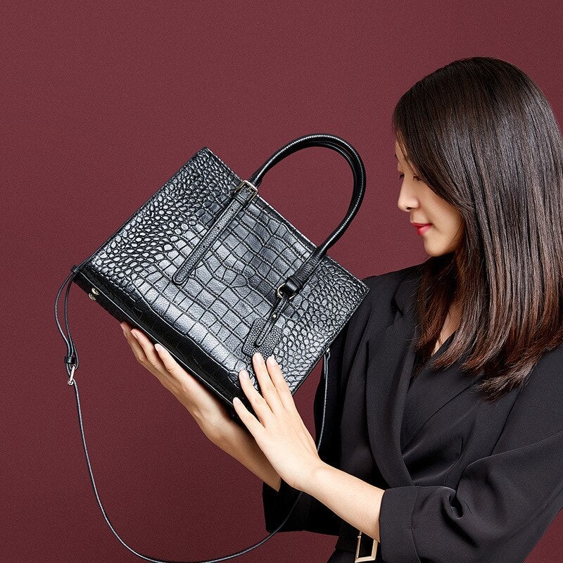 Cow Genuine Leather Handbags Large Capacity